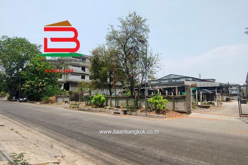 ที่ดินแปลงสวยพร้อมสิ่งปลูกสร้าง เนื้อที่ 2-3-33 ไร่ ซอยเทศบาลบางปู(โรงฟอกหนังกม.30) ถนนสุขุมวิท ต.ท้ายบ้าน อ.เมือง จ.สมุทรปราการ