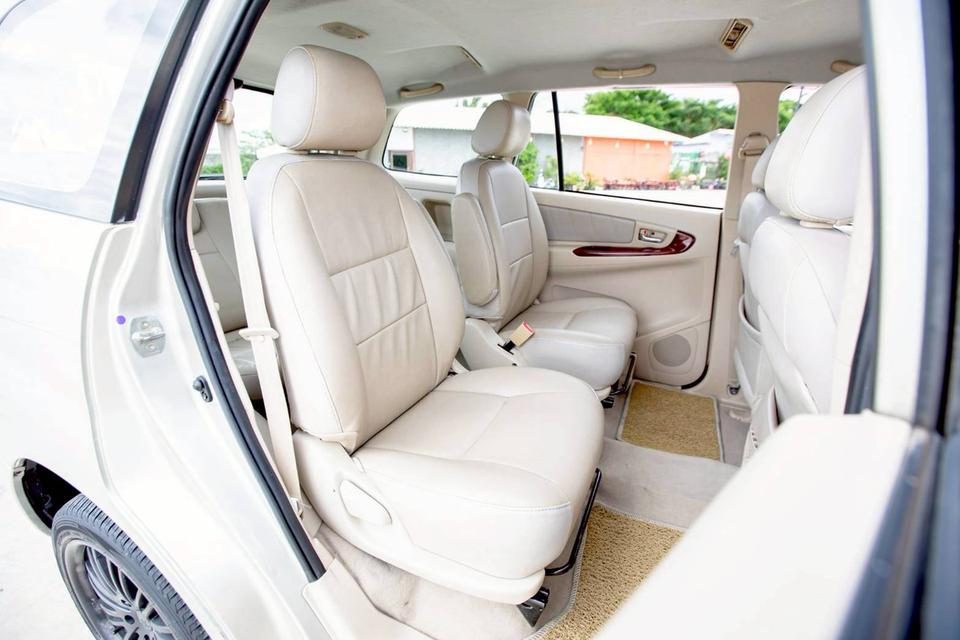 Toyota INNOVA 2.0V เกียร์ Auto 7 ที่นั่ง ปี 2005 สีน้ำตาล 9