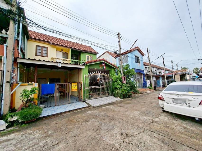 ขายบ้าน 2 ชั้น หมู่บ้านกฤษณา ติดกับโรงเรียนวิภารัตน์ 4