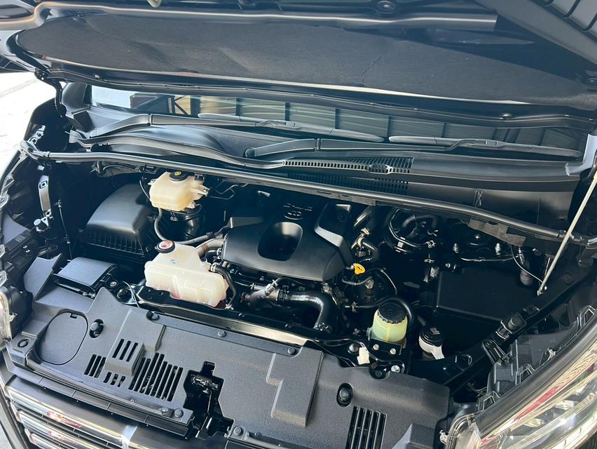 ปี 2024 TOYOTA MAJESTY, 2.8 GRANDEโฉม ปี19-ปัจจุบัน สีดำ ตัวท็อปสุด มือเดียวป้ายแดง 17