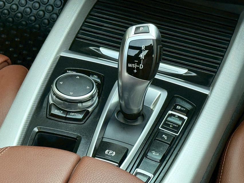 รหัสรถ PBG9999 BMW X5 xDrive40e M Sport ปี 2017 15