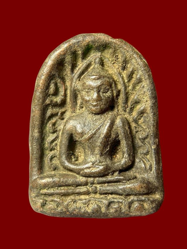 พระซุ้มกอเนื้อดินพรเครื่อง