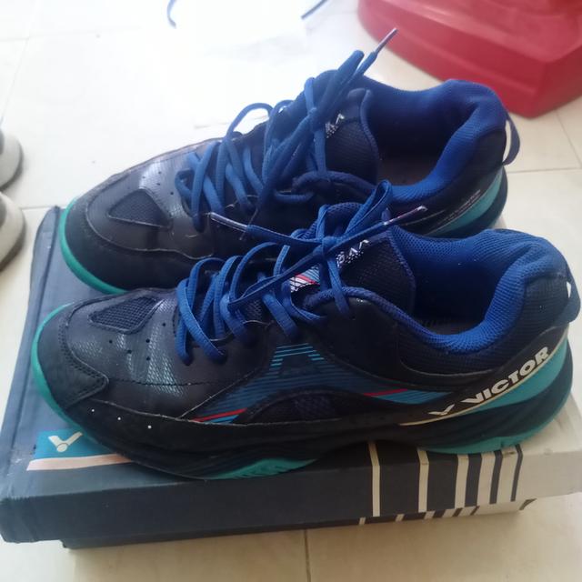 รองเท้า จำนวน 2 คู่ ผู้ชาย 6