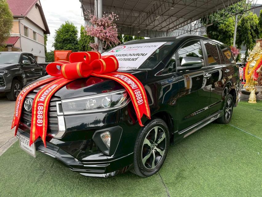 TOYOTA INNOVA CRYSTA เครื่อง 2.8cc รุ่นPREMIUM AUTO ปี 2022