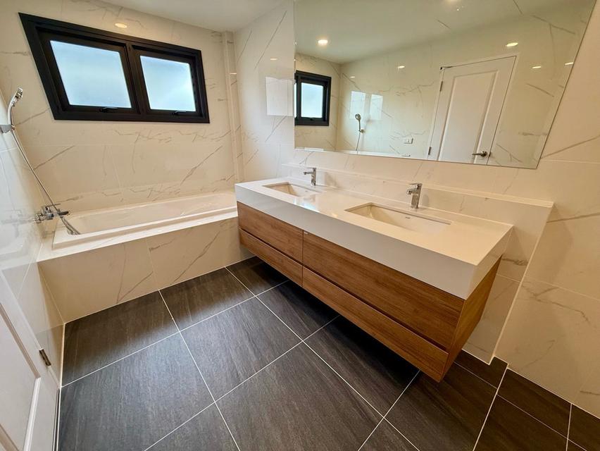 [Owner Post] ให้เช่า บ้านเดี่ยว โครงการ CENTRO วิภาวดี บ้านใหม่โซนใกล้ Clubhouse บนเนื้อที่ดินใหญ่กว่า 85 ตร.วา 14