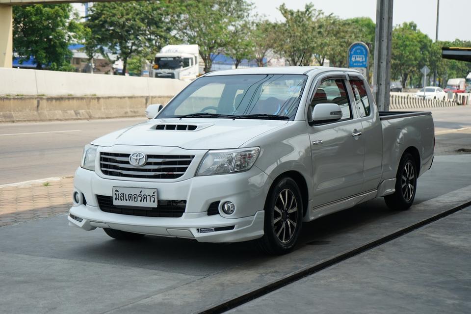 2015 TOYOTA VIGO 2.5E TRD SPORT