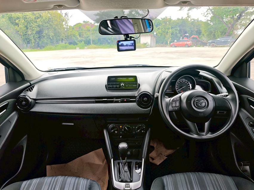 MAZDA 2 SKYACTIVE Hatch 4dr Sports Standard Auto 6sp FWD 1.3i (เบนซิน) ปี 16 สีน้ำเงิน  เกียรออโต้  11