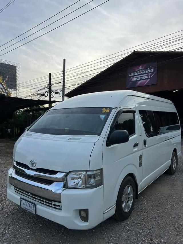 รีบขาย TOYOTA COMMUTER 2