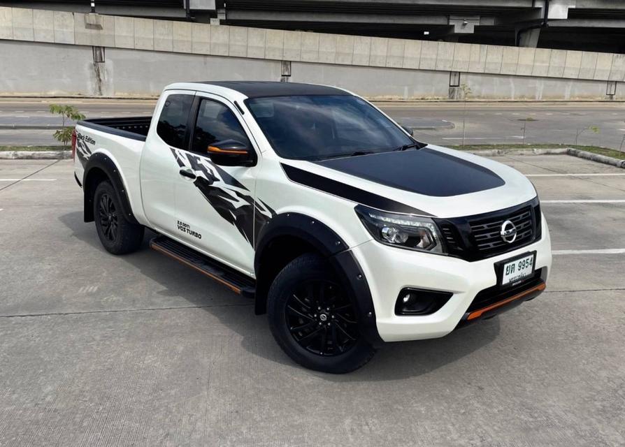 Nissan NP300 Navara 2.5 Calibre E Black Edition ปี2020