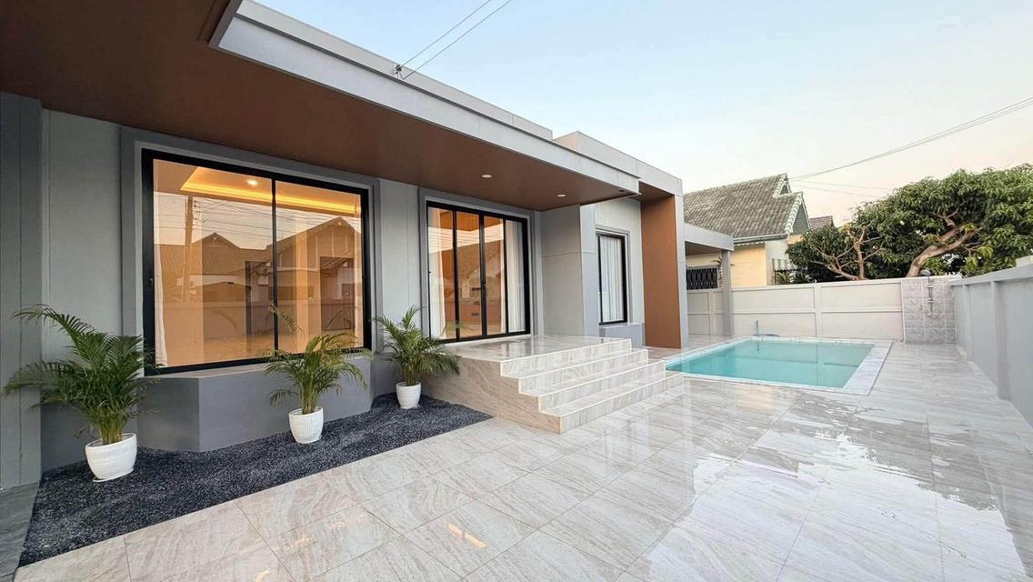 Luxury Pool villa Pattaya for sale 7