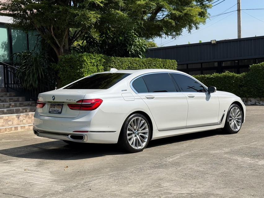 2019 BMW 740le PURE EXCELLENCE รถออกศูนย์ BMW รถวิ่งน้อย เข้าศูนย์ตามระยะ วารันตีศูนย์ยังเหลืออีกนานครับ