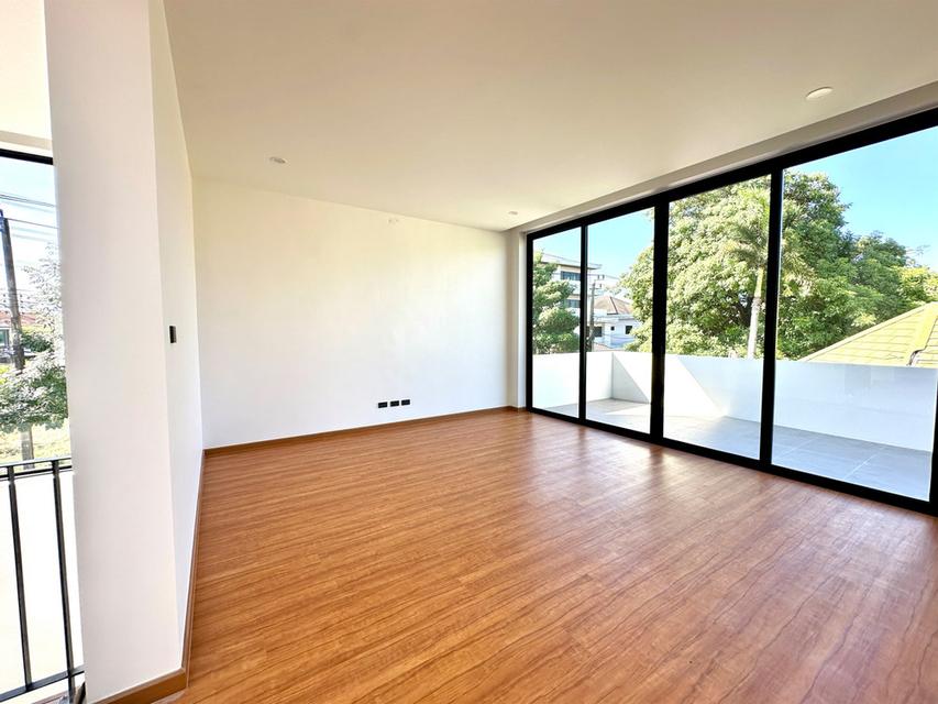 EDEN ศรีนครินทร์-สวนหลวง บ้านเดี่ยวสไตล์ Modern Tropical พร้อมสวน Courtyard ขนาดใหญ่ใจกลางบ้าน 7