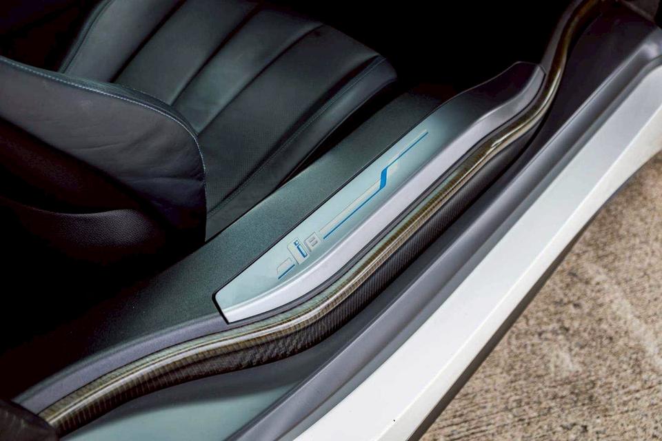 BMW I8 ปี16 17