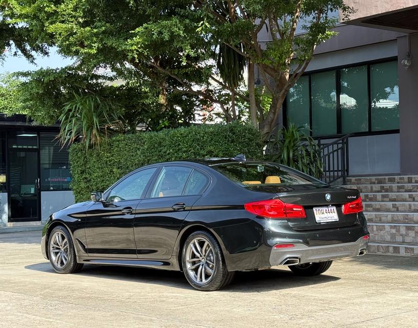 2020 BMW 520D MSPORT รถมือเดียวออกป้ายแดง รถวิ่งน้อย เข้าศูนย์ตรงระยะ รถไม่มีอุบัติเหตุครับ รูปที่ 6