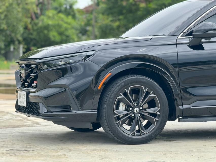 Honda CR-V e:HEV RS 4WD ปี 2024 ไมล์ 5x,xxx km 8