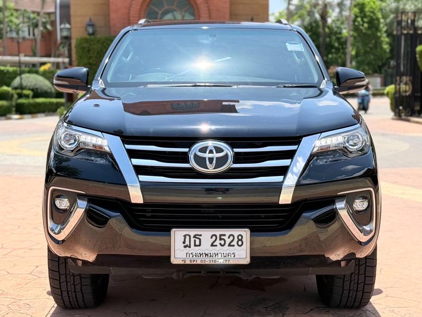 รหัสรถ PJP2528 2019 TOYOTA FORTUNER 2.4 V 4WD สีดำ รูปที่ 2