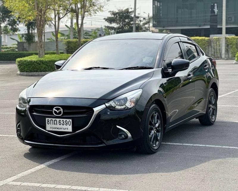 รหัส QT6390 Mazda2 Skyactive 1.3 Sport High connect เกียร์ Auto สีดำ ปี2019