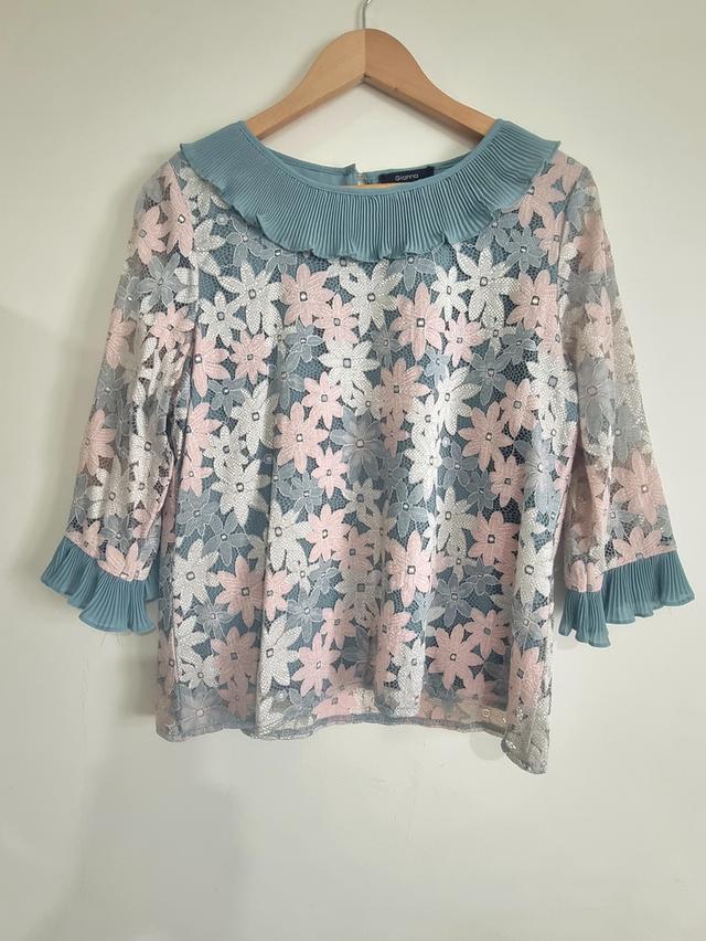 เสื้อผู้หญิง
