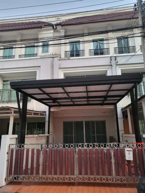 ให้เช่าทาวน์โฮม 3 ชั้น 3 ห้องนอน หมู่บ้านกลางเมือง เออร์บาเนี่ยน พระราม9-วงแหวน ถนนกรุงเทพกรีฑา ใกล้ Wellington College 