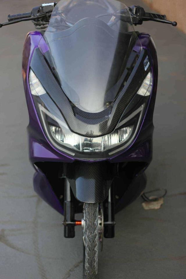 Honda pcxพร้อมส่งสีม่วงดำ ปี