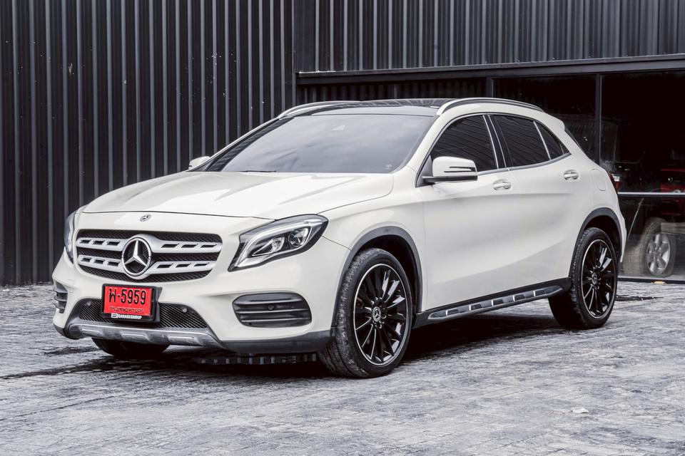 รหัสรถ 67GG159 Mercedes Benz GLA250 AMG Dynamic ปี 2018