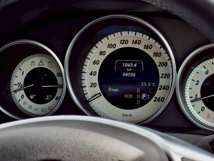 Benz E200 Cabriolet ( AMG ) ปี 2015 รถสวย พร้อมใช้ 11