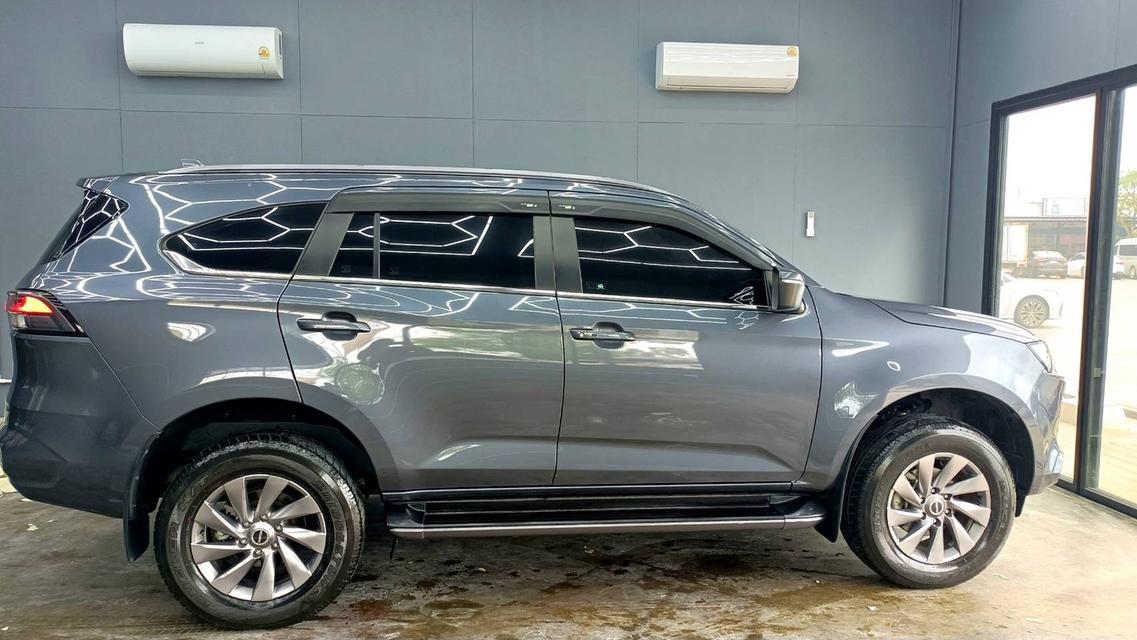 Isuzu MU-X 1.9DVD ปี23