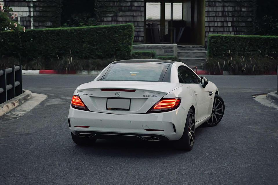 Mercedesbenz Slc43  3,000CC V6  7