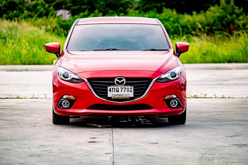 Mazda3 Skyactiv 2.0S Hatchback ปี 2015 สีแดง