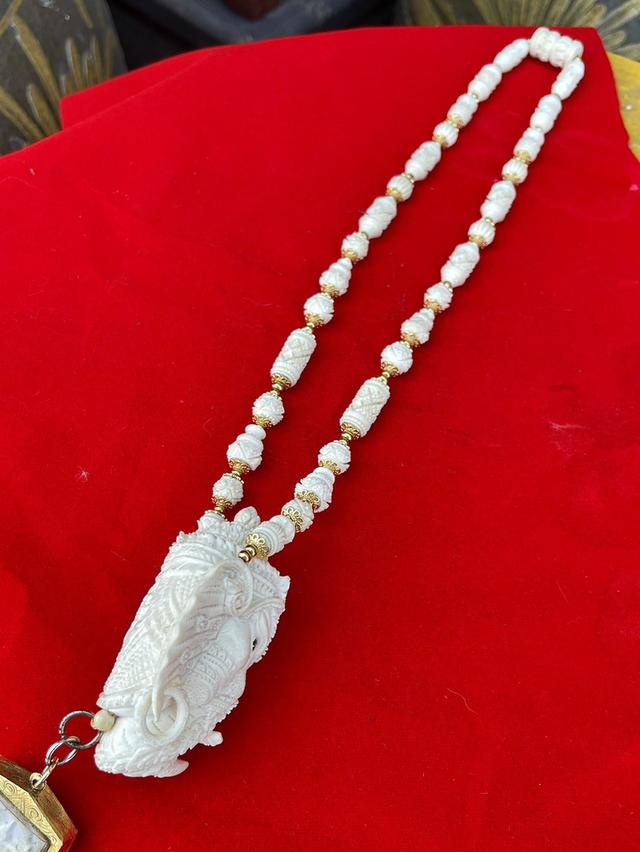 สร้อยงาช้างแกะสลัก สร้อยงาช้างแท้ทั้งเส้น ขนาดยาง14นิ้ว สร้อยคองาช้าง ปลายงาแกะสลัก 10