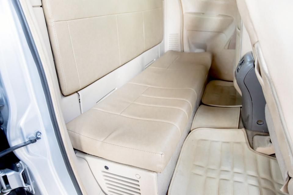 NISSAN NAVARA NP300 2.5 CALIBRE KING CAB ปี 2015 สีเทา 12