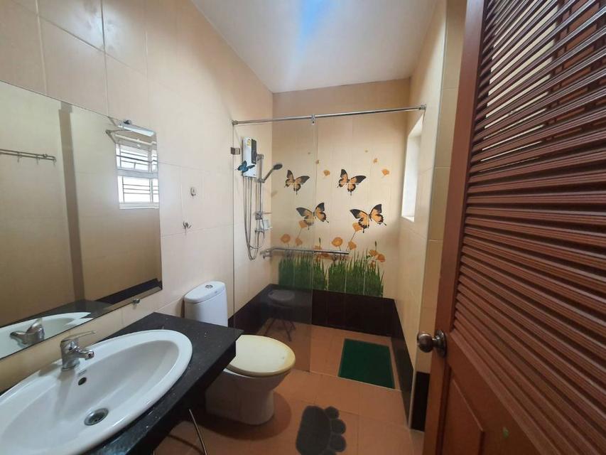 ขายบ้านเดี่ยว 2 ชั้น หมู่บ้านมนตรีปาร์ค ศรีราชา พื้นที่ 80.1 ตรว. ทำเลดี ใกล้ถนนสุขุมวิท เดินทางสะดวก เพียง 4.5 ล้าน 10