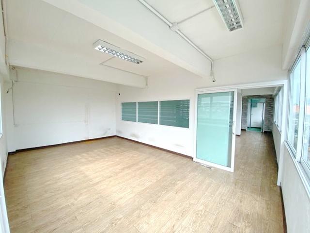 MRTพหลโยธิน24 2.1กม.ให้เช่าสำนักงาน อาคารพาณิชย์ 5ชั้น ลาดพร้าว 375 ตร.ม เซ็นทรัลลาดพร้าว 2 กม. ซ. รัชดา25-33 100 ม. Uni 5