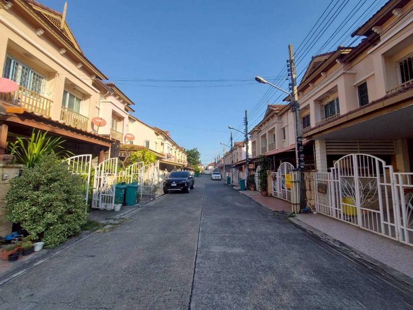 ขายบ้าน 3 ชั้น หมู่บ้านปริญลักษณ์ ท่าทราย นนทบุรี 2