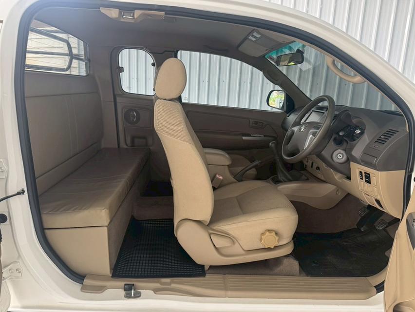 Toyota Vigo 2.5E Prerunner Cab ดีเซล เกียร์ธรรมดา ปี2013 9