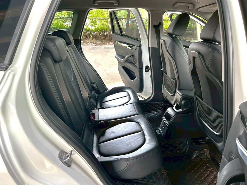 2020 BMW X1 1.5 sDrive18i รถสวยพร้อมใช้งาน รูปที่ 9