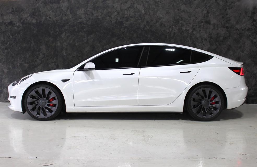 รหัสรถ JRS777 Tesla Model3 Performance  ปี 22 6