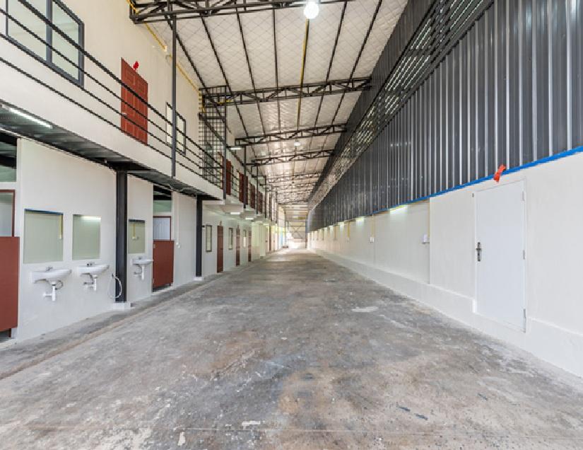 ให้เช่าโกดัง โรงงาน พร้อมสำนักงาน พร้อมห้องพักคนงาน 11 ห้อง / พื้นที่ดิน 2 ไร่ / พื้นที่ใช้สอยรวมกว่า 2,600 ตารางเมตร / ทำเล ถนนชัยพฤกษ์ 15