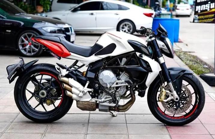 2015 MV Agusta Brutale 800