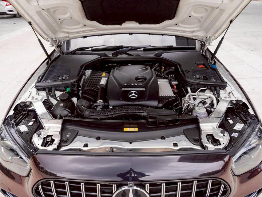 Mercedes-Benz E300e Plug-in Hybrid AMG 2021 จด 2023 8