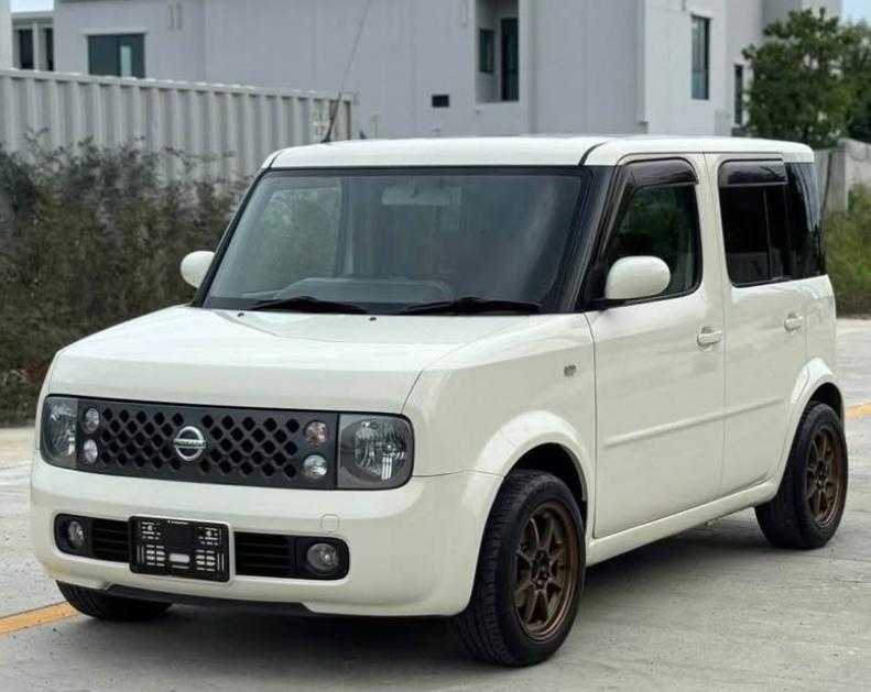 2011 Nissan Cube 3