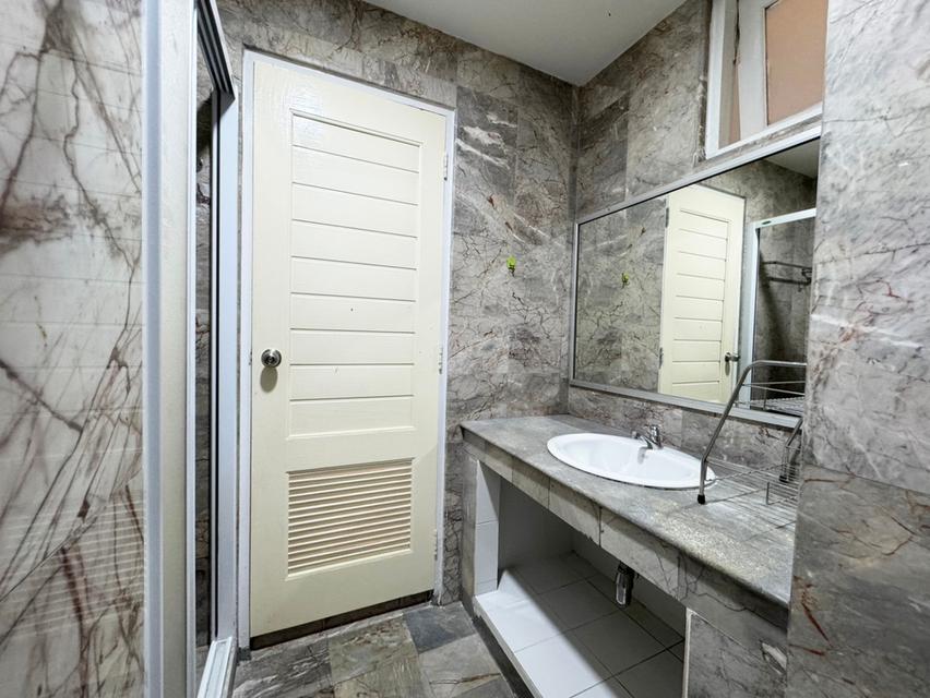 ขาย / เช่าด่วน ทาวน์เฮ้าส์ 4 ชั้น หมู่บ้าน วราธรวิลล์ พัฒนาการ 44 5