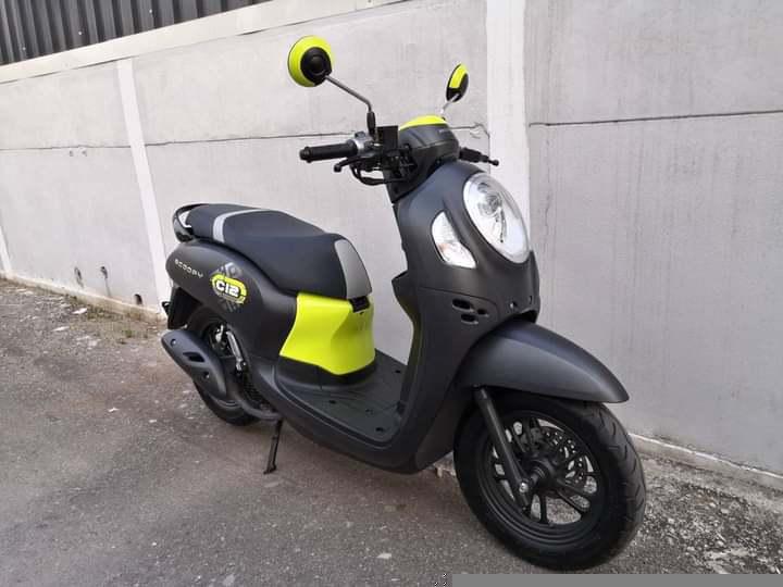 ขายรถมอเตอร์ไซค์ Honda scoopy สีดำเขียว 2