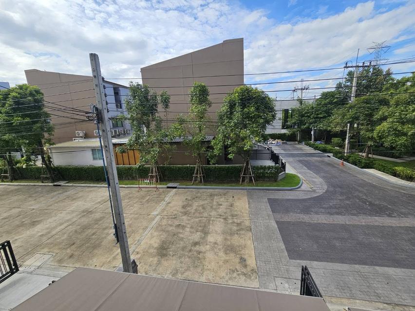 3-Story Townhome for Rent, Baan Klang Muang Rama 9 - Krungthep Kreetha 14