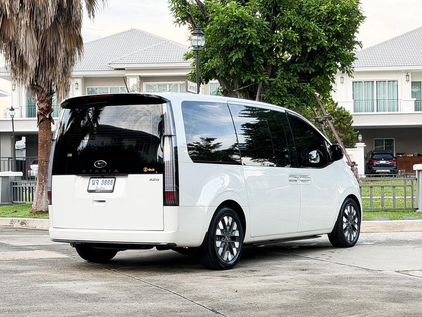 (แจ้งรหัสรถ AVA3888) 🇰🇷 Hyundai Staria PREMIUM 2.2 Top สุด ปี 2024 รูปที่ 4
