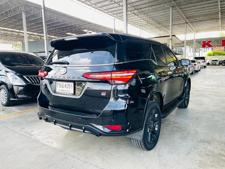 Toyota Fortuner2.8 GR Sport 4WD ปี 22 วิ่ง7หมื่นโลแท้ รูปย่อยที่ 4