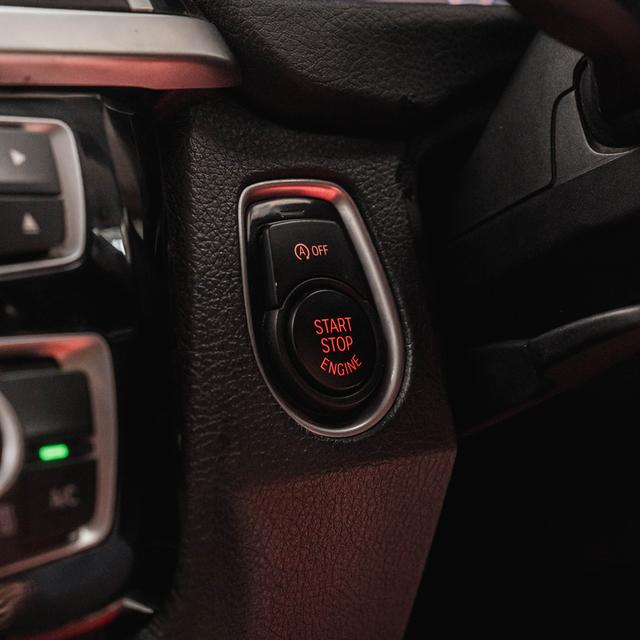 รหัสรถ 67GG2213 BMW 320d F30 LCI ปี 2018 แต่ง M3