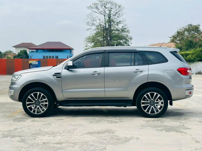 Ford Everest 2.2 Titanium ปี 2015 2
