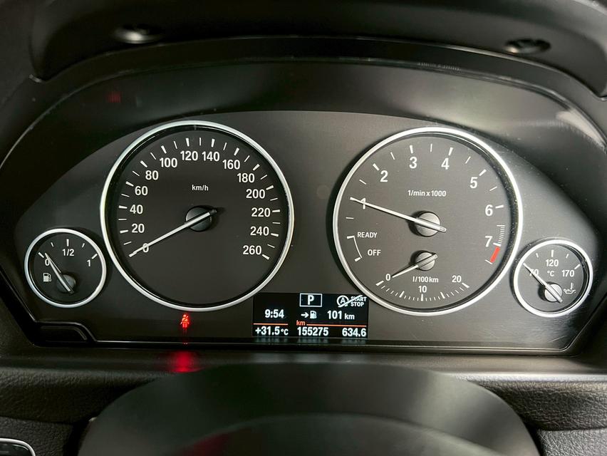 BMW 318i ปี 2016 จด ปี2017 (โฉม F30) สีขาว มือเดียว 9