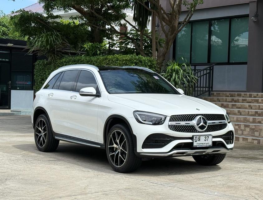 2023 BENZ GLC 300e Facelift รถมือเดียวออกป้ายแดง รถวิ่งน้อยเพียง 38,000 กม ประวัติศูนย์ครบ รถไม่เคยมีอุบัติเหตุครับ